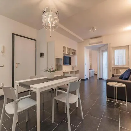 Lägenhet Romantic In Rome, 50 Sqm, Parking Rom